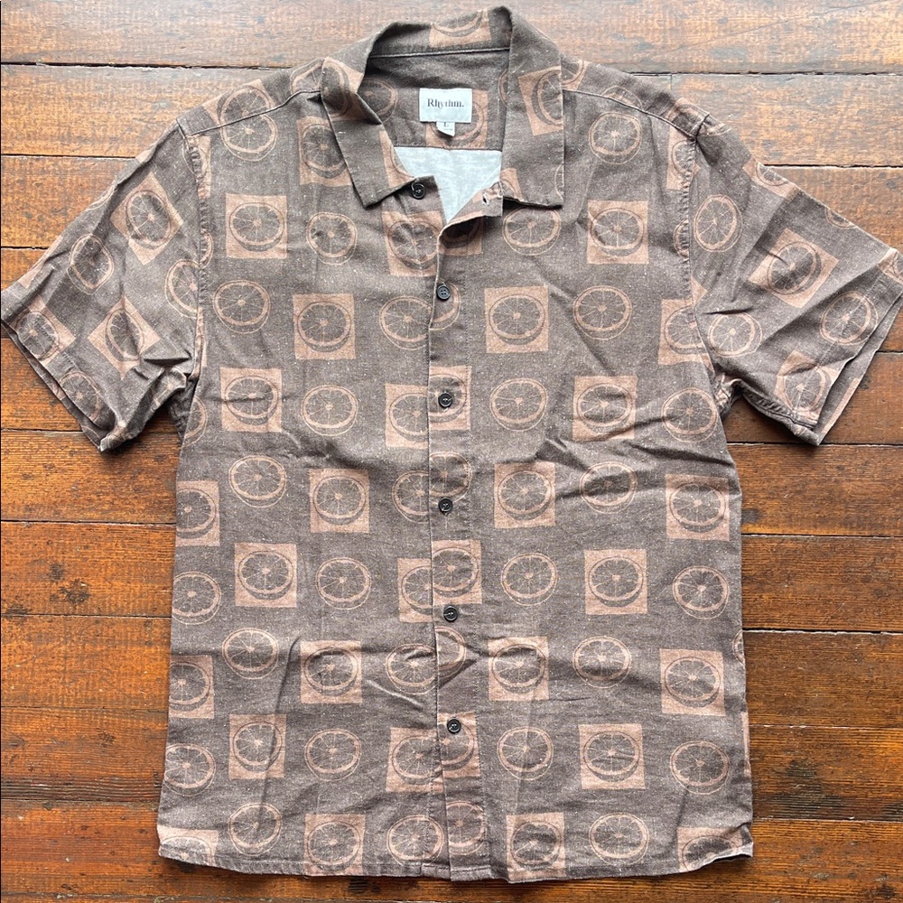 Rhythm Brown Short Sleeve Button Up, Mens Large